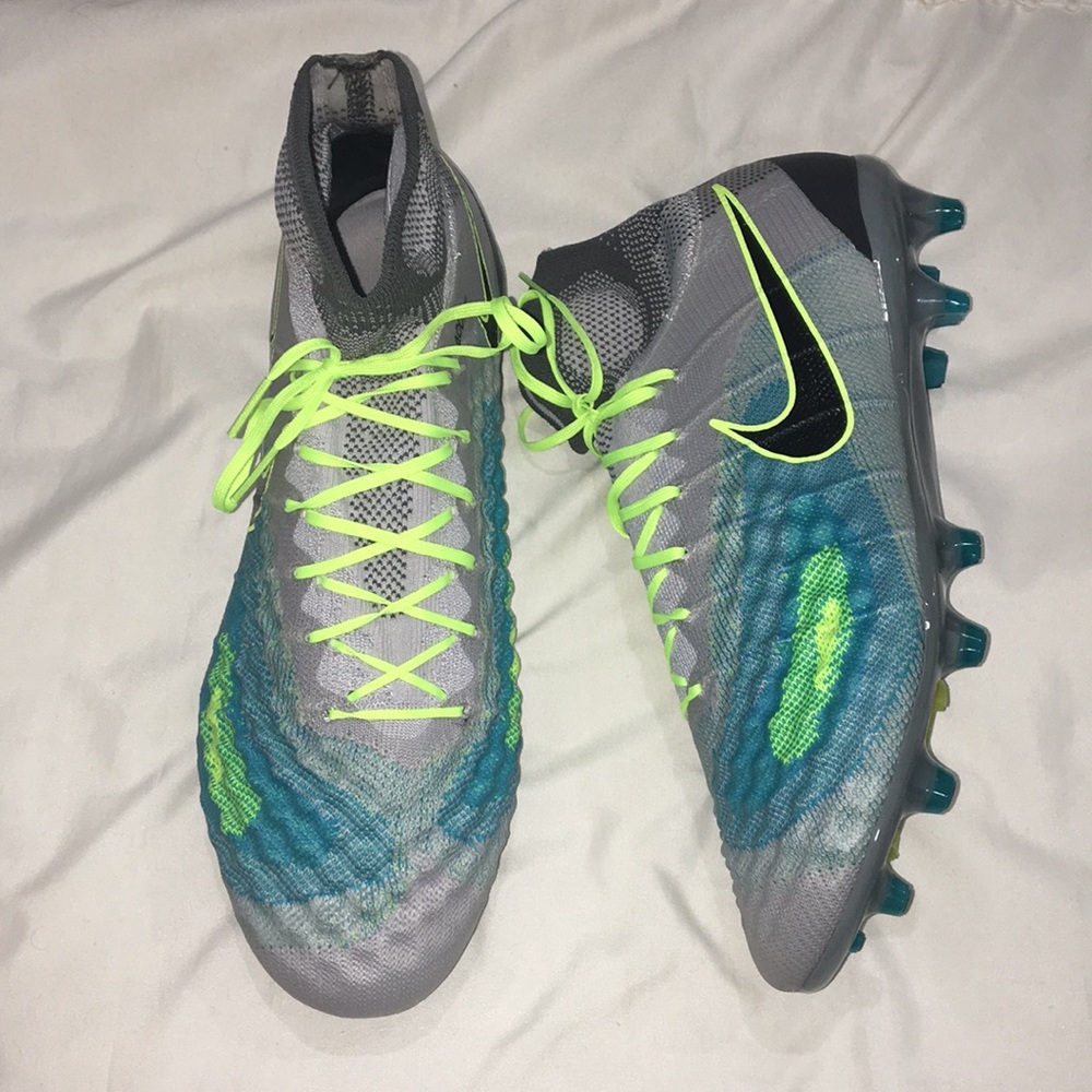 Nike Magista Obra FG Soccer Cleats/Boots